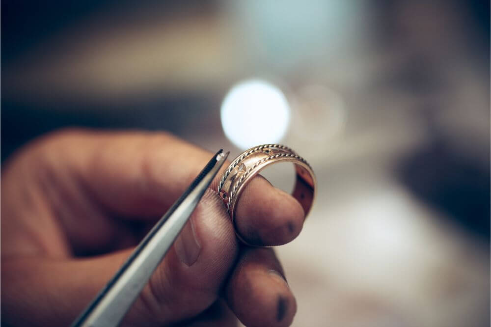 What is the Best Metal for a Diamond Ring