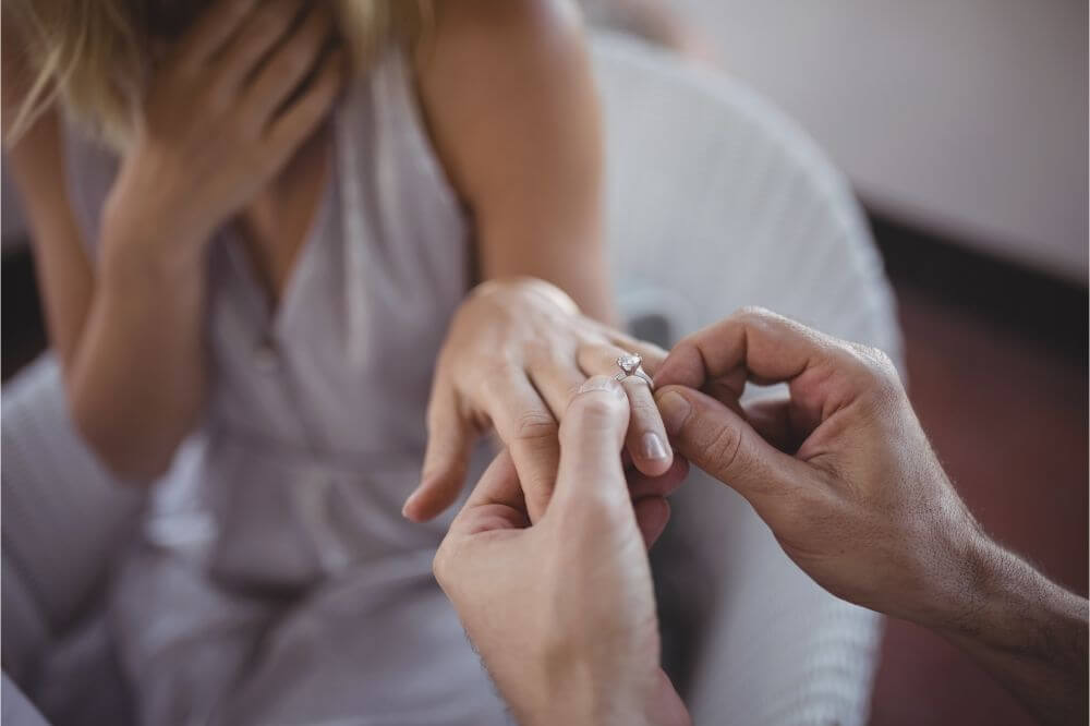 When is the Best Time to Buy an Engagement Ring